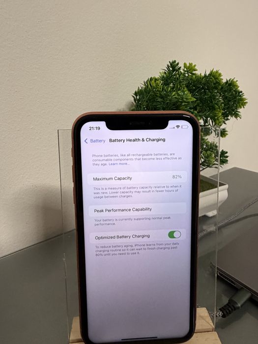 Iphone xr orange 64 gb