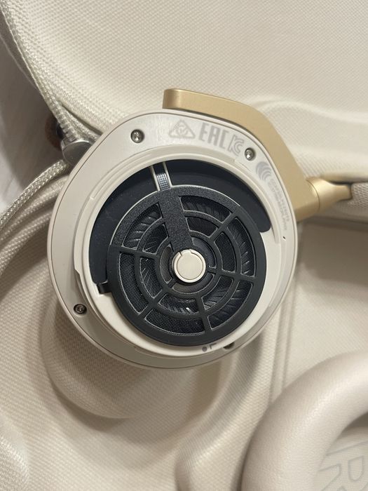 Beoplay HX наушники Bang Olufsen