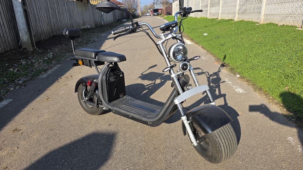 Vand scuter electric moped ca nou 300km