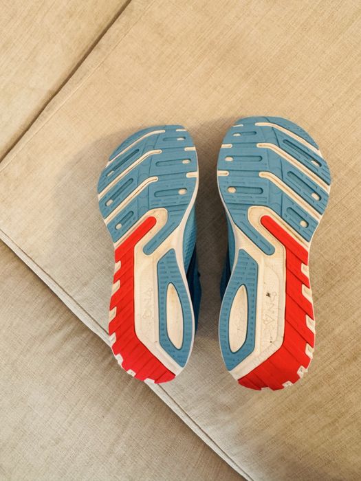 Мъжки маратонки Brooks Launch 10