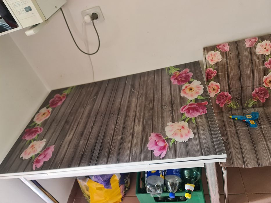 Masa de sticla extensibila
