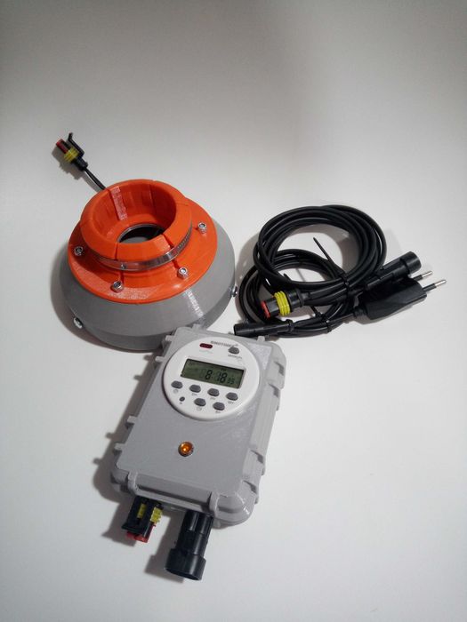 Pentru Porumbei, Hranitor automat pentru porumbei(H-2) pt bidon de 19