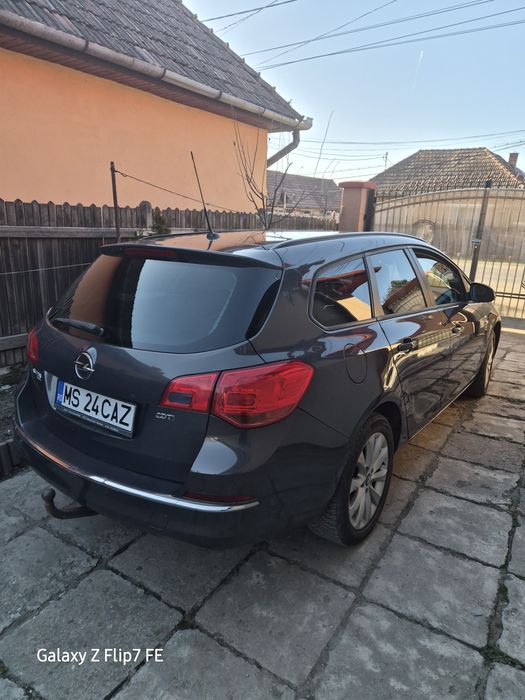 Opel Astra J an 2013
