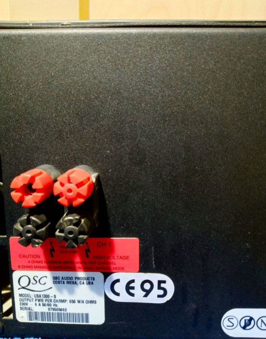 Американский Усилитель мощности QSC3100