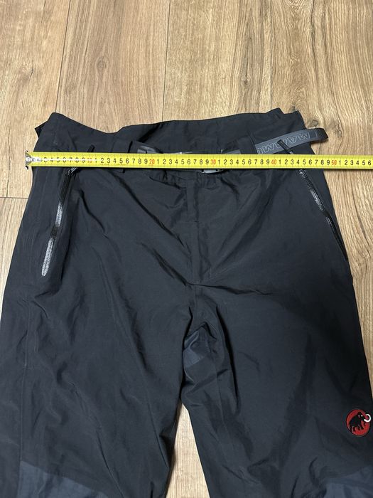 Pantaloni Mammut cu GoreTex
