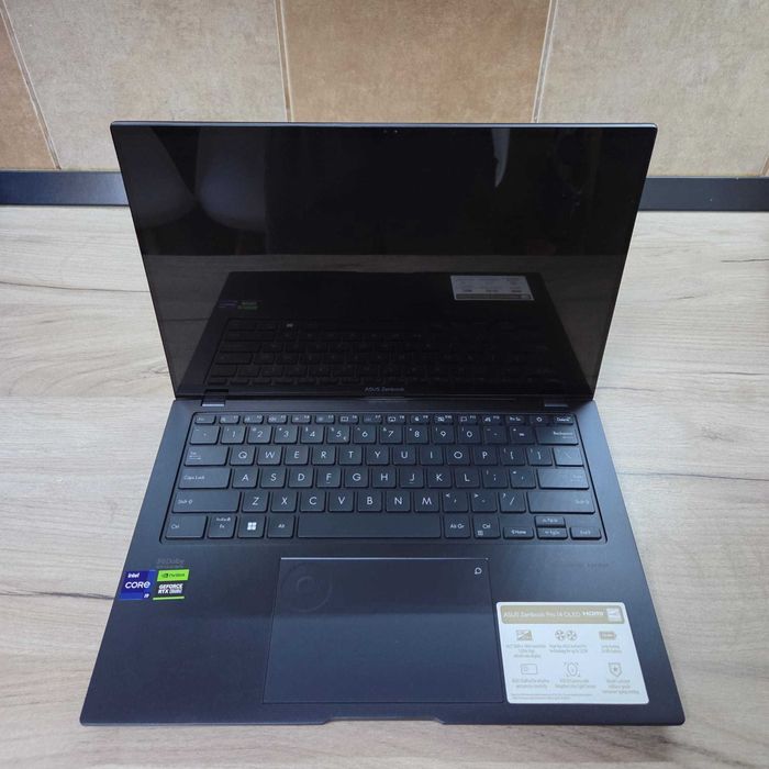 Laptop Gaming ASUS Zenbook Pro 14 - i9 13900H / RTX 4070 / 48GB RAM / 2TB SSD / GARANȚIE 2027 – PACHET COMPLET