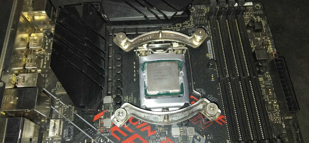 Asus ROG Strix Z390-H Gaming