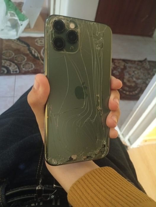 vand iphone 11 pro
