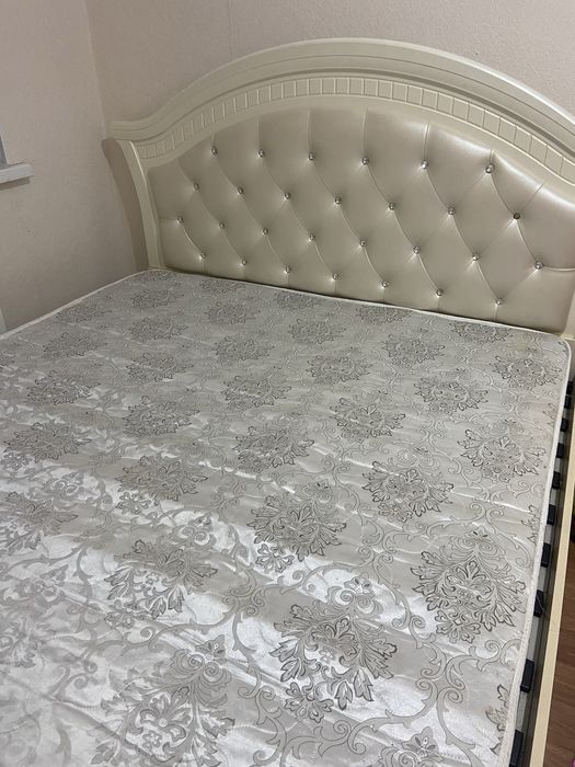 Продам двуспальный кровать