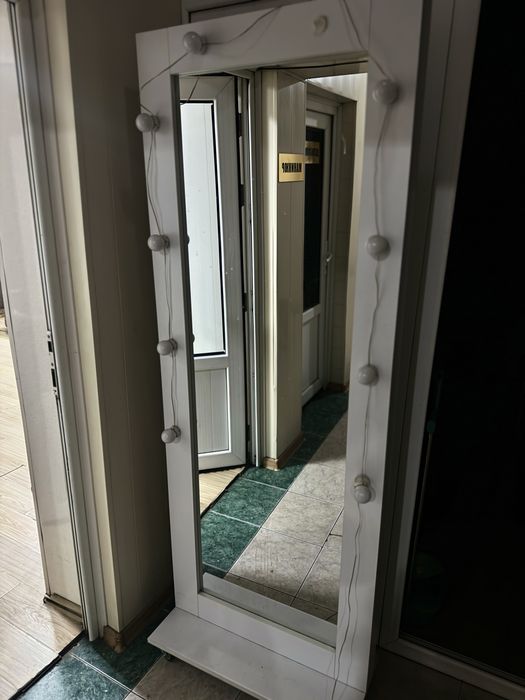 Зеркала прочный с ножками