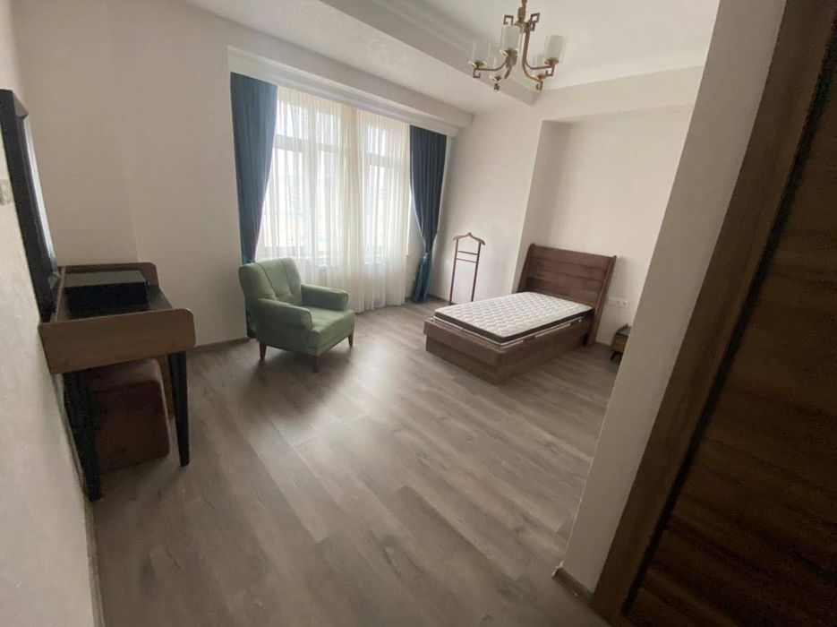 Ойбек метро ул:Фидокор б Сдаётся в аренду Шикарная квартира