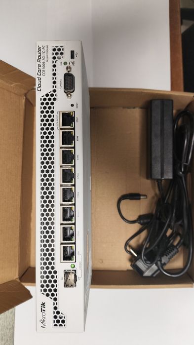 Cloud Core Router MikroTik CCR1009-7G-1C-PC