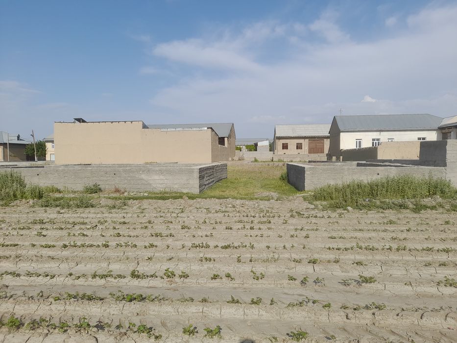 Uchaska sotiladi charxin shaharcha oq oltin maxalla