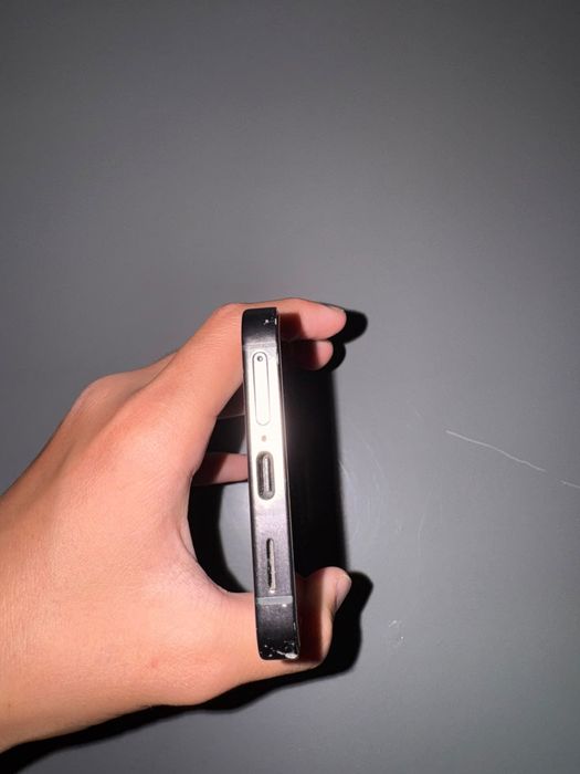Обменяю Samsung Galaxy S24