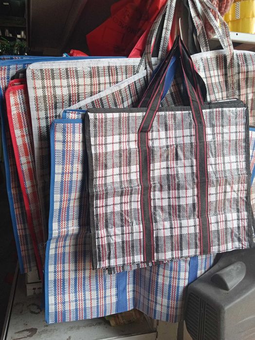 Китайские сумки клетчатые.