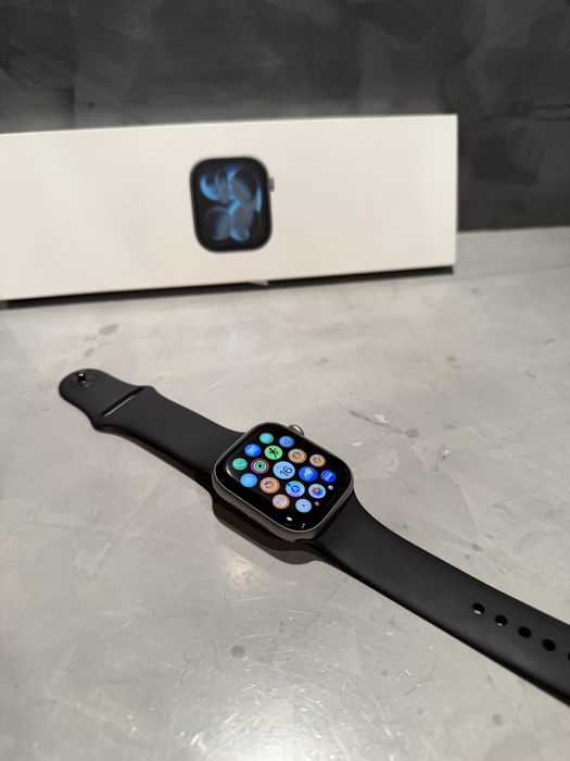 100% батерия! КАТО ЧИСТО НОВ Apple Watch 11 42 mm GPS Space Gray