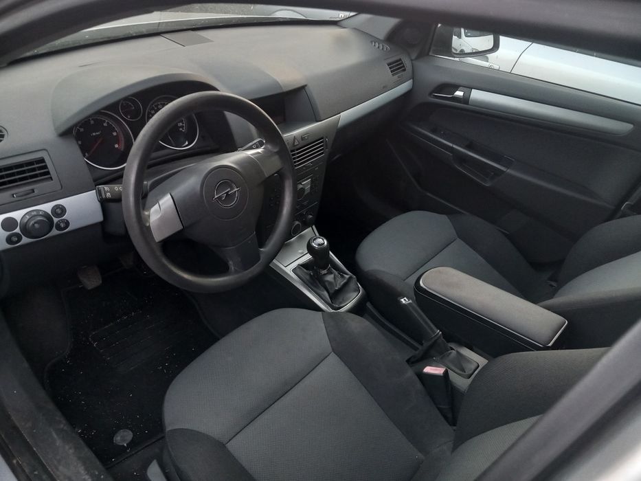 Opel Astra H - 1.9cdti-101кс./2007/ -на части