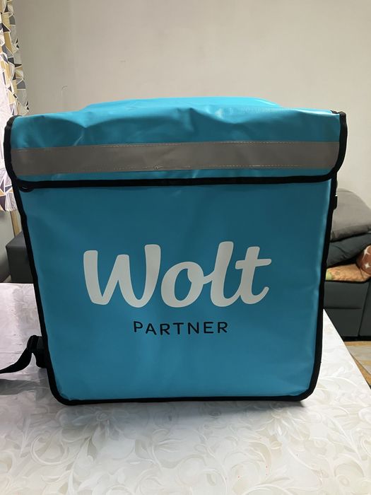 Продам новую термосумку WOLT / Вольт