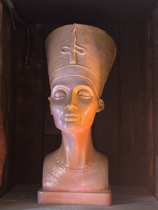 Статуэтка 5000 теңгеден