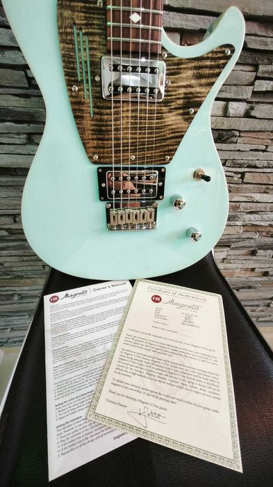 Chitara electrica Magneto U-Wave Deluxe - Sonic Blue