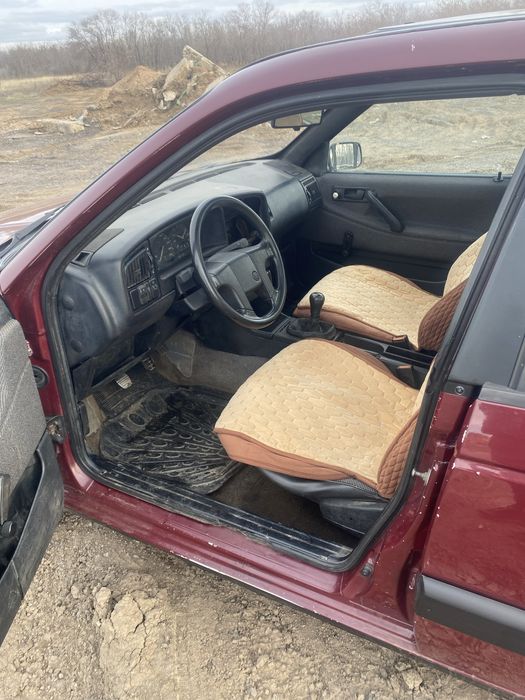 Продам пассат б3 универсал