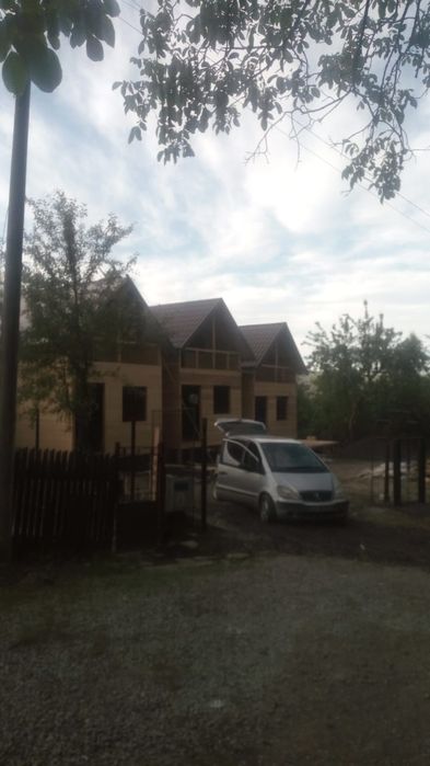 Teren + 3 cabanute  sat Răgman - Breaza