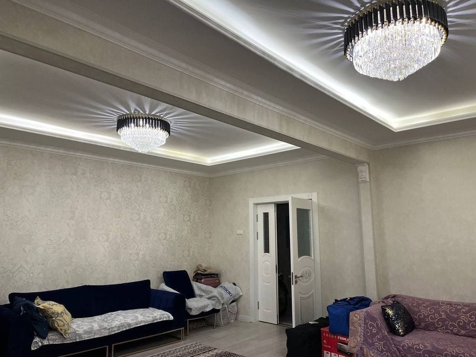 4/2/5. Сергели 2. Квартира 92 м², дом панельный. Метро - 350 м