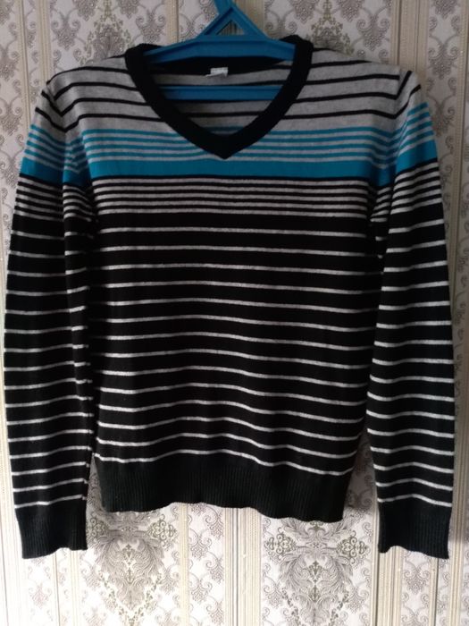 Продам кофточки.