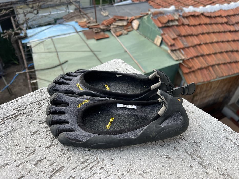 Vibram Five Finger 42