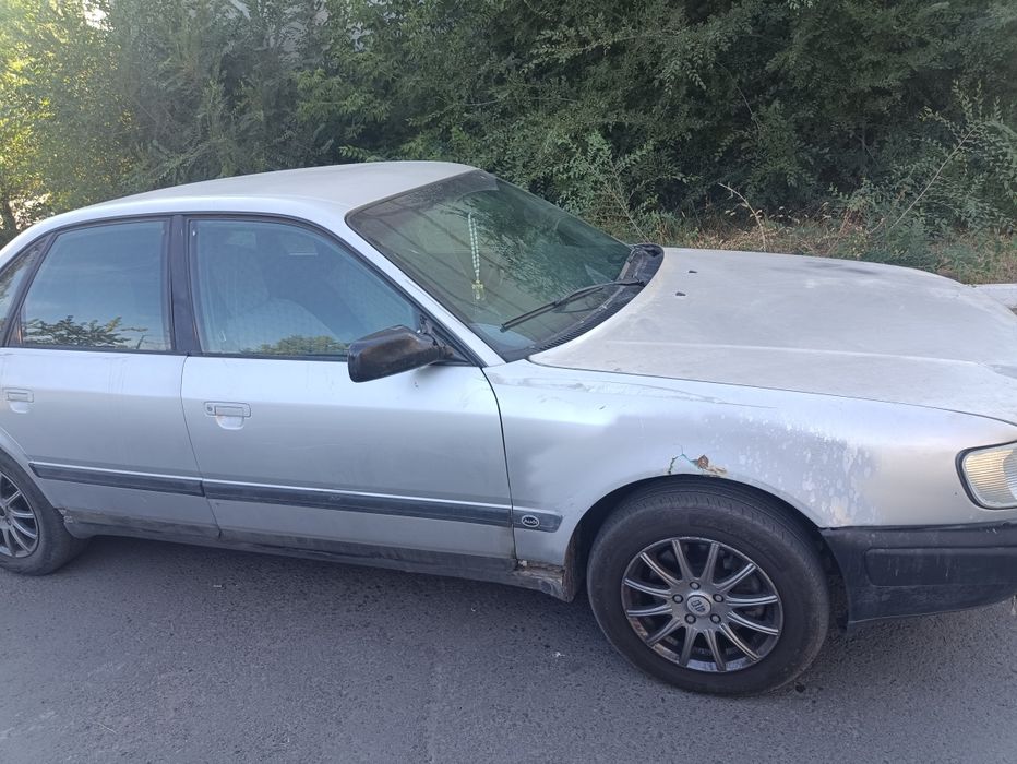 Продам Ауди 100 с4