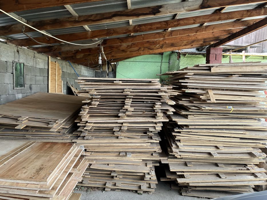 Фанера 0.5 см 500 штук есть!!!