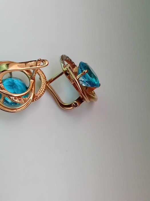 Руски златни обеци и пръстен с естествени сини топази
