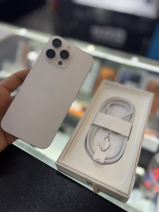 iPhone 16 pro max 256GB