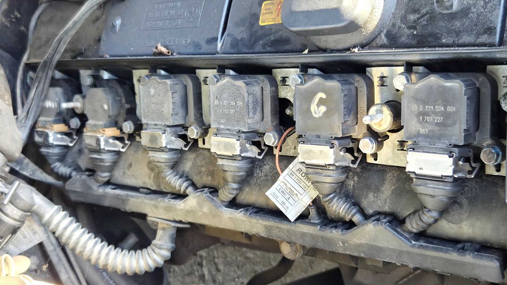 Е39 2.0 150 HP седан на части или цяла. В движение до края на април.