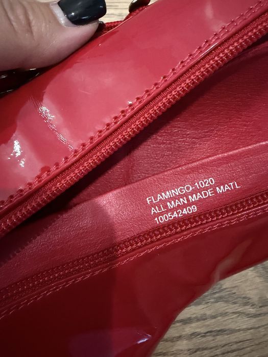 Продам обувь стрипы