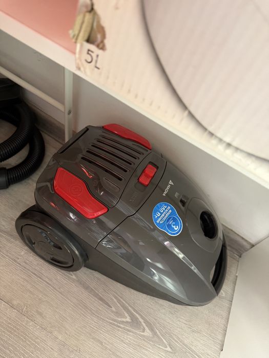 Мощный пылесос с HEPA фильтром