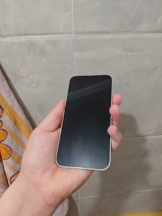 Продам айфон 13 на 128 гб