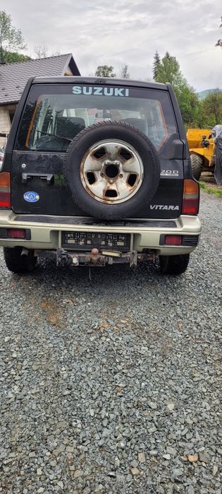 Vând Suzuki vitara motor de mazda anul 1998