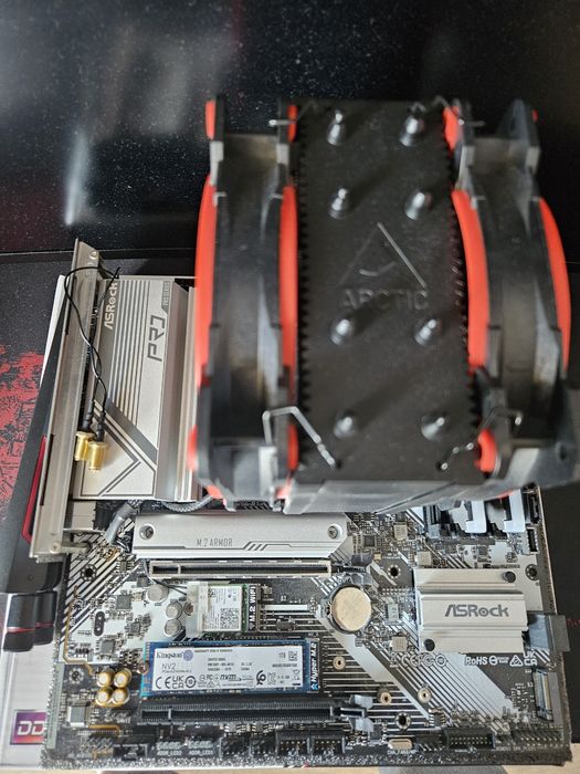 Kit AM5: Procesor Ryzen 7 7700X + Placă de bază ASRock B650M PRO RS | Garanție până  în 2028
