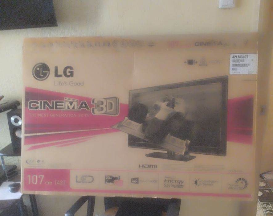 Телевизор  LG  107сантиметров