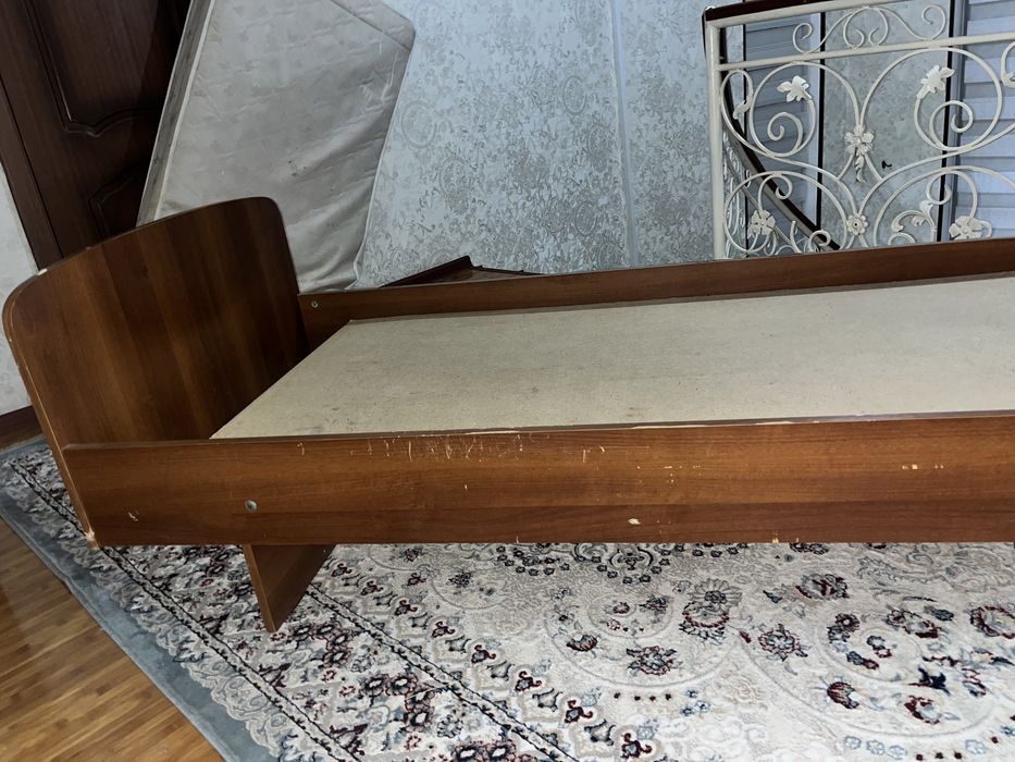 кровать однаспальный