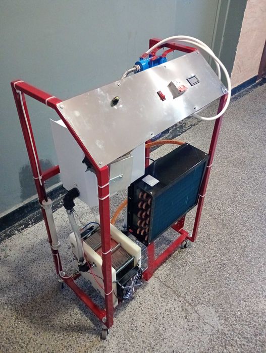 Апарат за водородно почистване на двигател