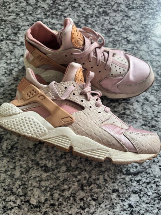 Sneakers dama Nike air huarache roz