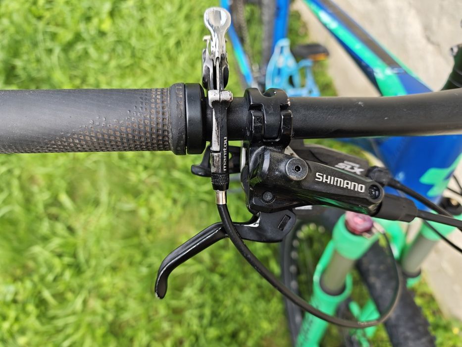 Vând bicicletă Cube LTD race