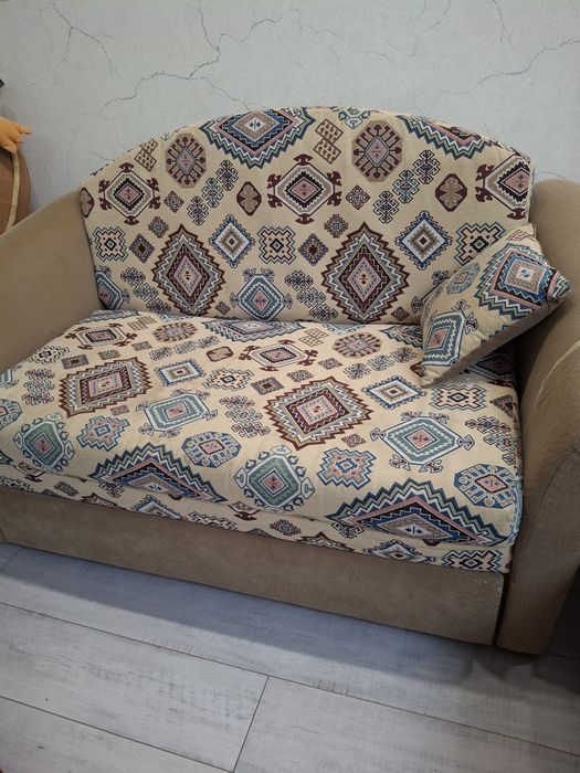 Диванчик детский