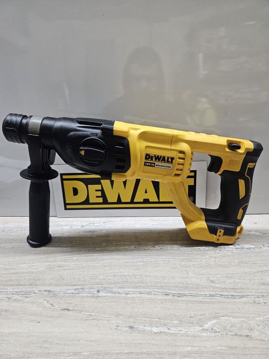 Dewalt Перфоратор DCH033 18V.