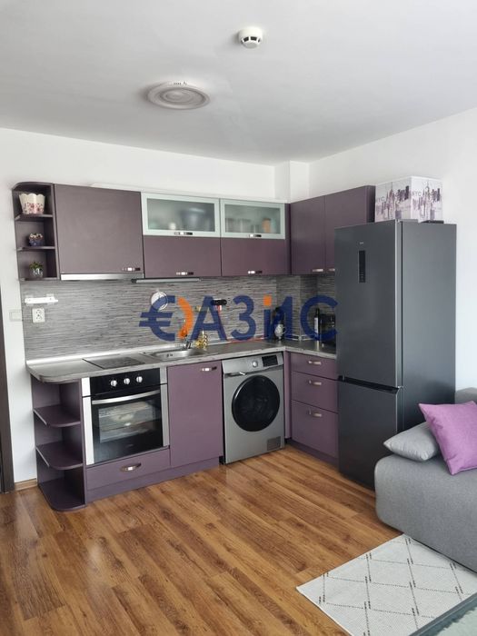 Продава се Двустаен апартамент в Свети Влас - 49 кв.м за 1898 €/кв.м - Снимка #1