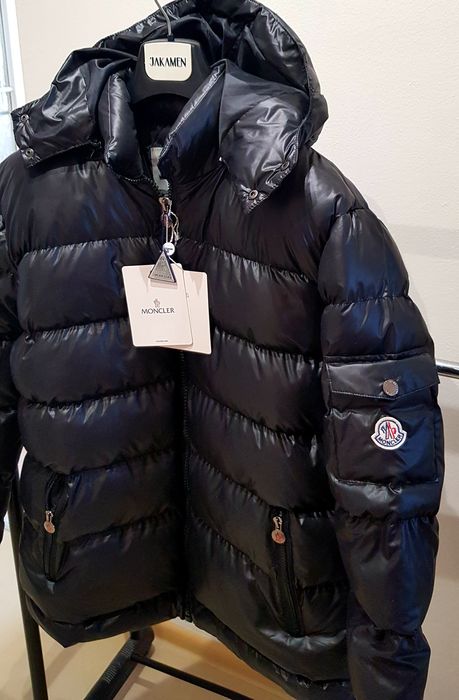 Geaca M0ncl3r umplutura puf calitate premium