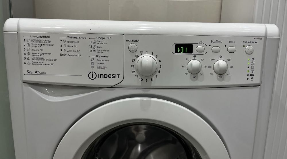 Стиральная машина Indesit IWSD 51051