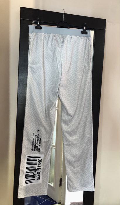 Pantaloni Moschino noi originali